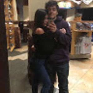 Meet your Posher, Daniela